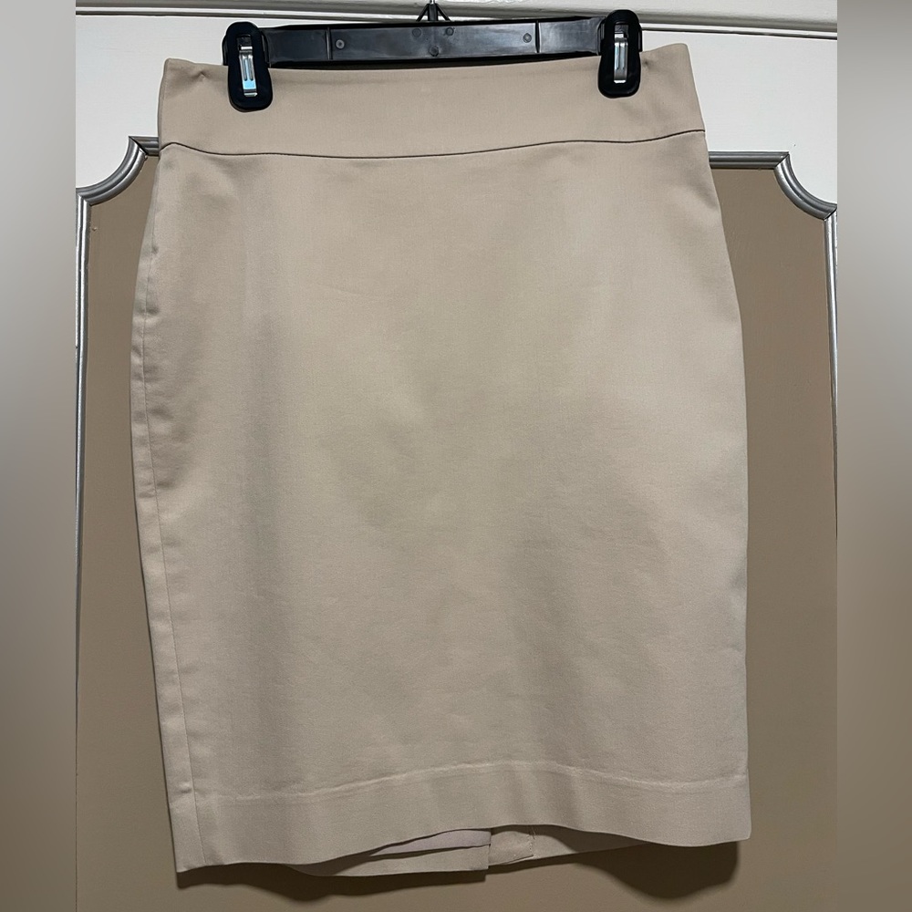 Ann Taylor skirt cream